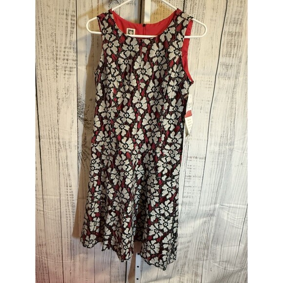 Anne Klein Dresses & Skirts - Anne Klein Women’s Dress Size 8 Pink Black White Floral Lace NWT Fit & Flare